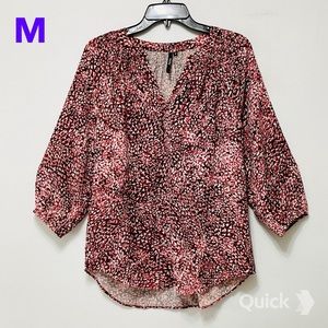 M - New Cathy Y Neckline 3/4 Sleeve Top